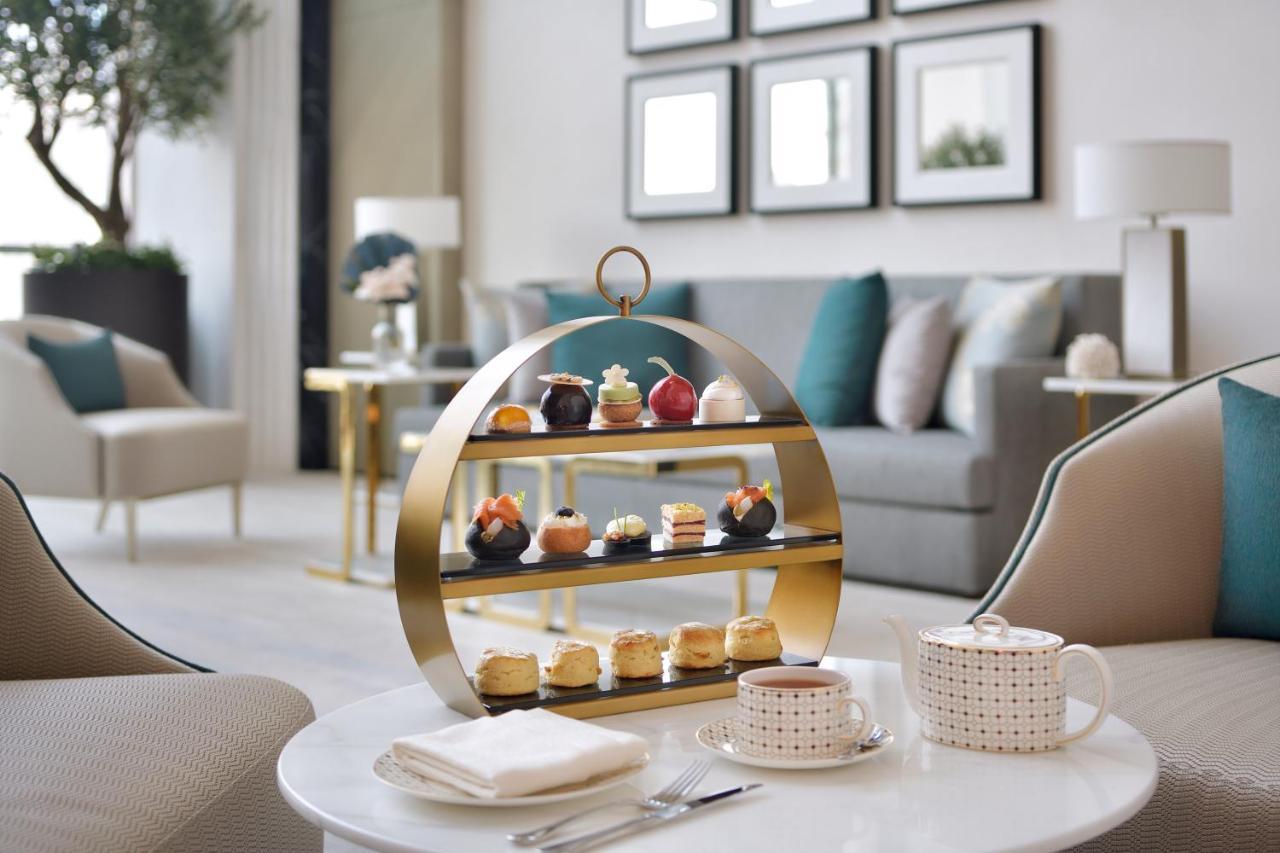 فندق أدريس فاونتن فيوز دبي المظهر الخارجي الصورة Afternoon tea at The St Regis Dubai