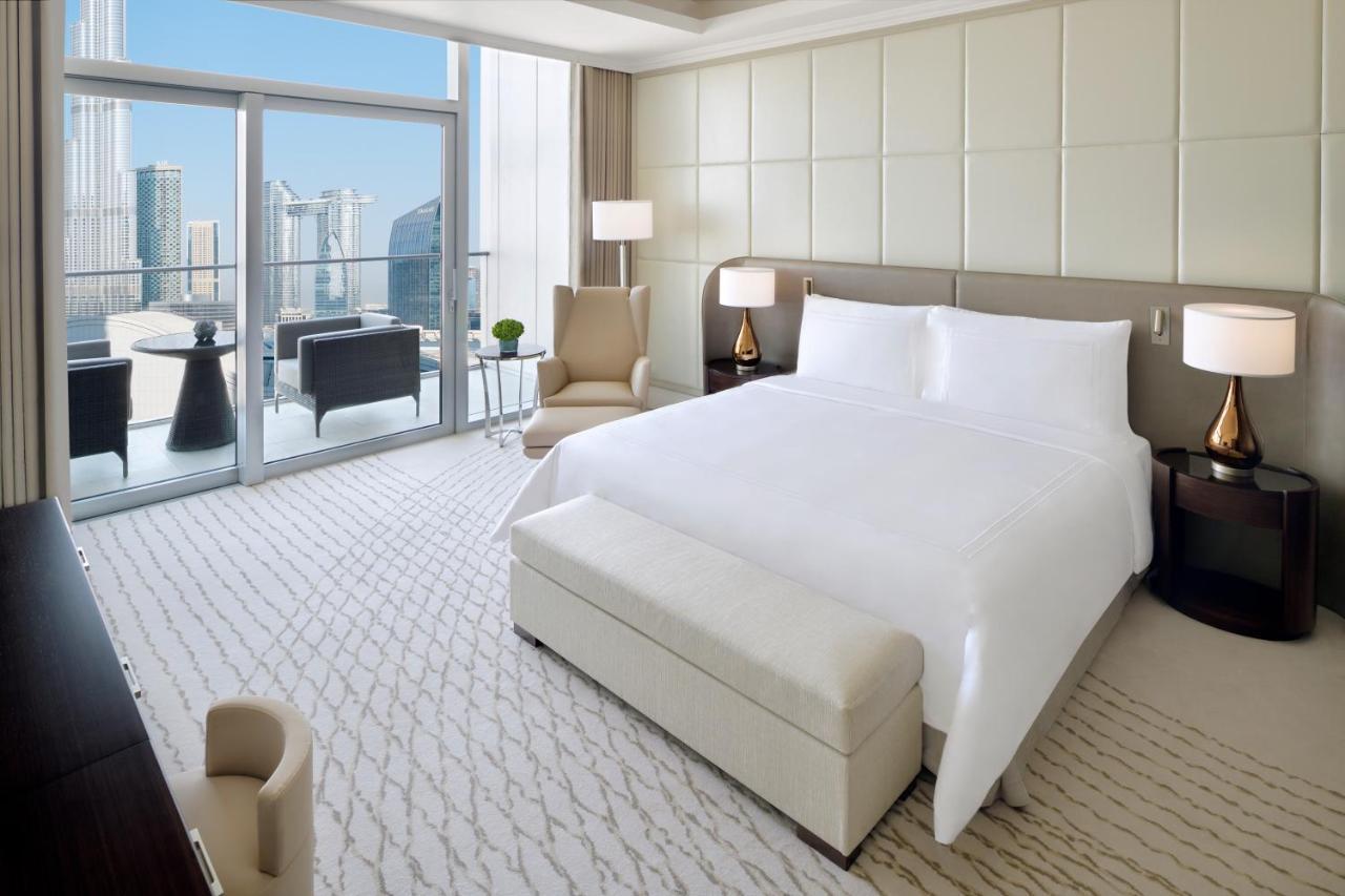 فندق أدريس فاونتن فيوز دبي المظهر الخارجي الصورة A bedroom at the Address Downtown Hotel